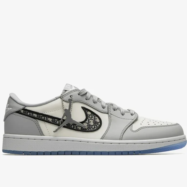 کتونی نایک ایرجردن ۱ بدون ساق دیور طوسی Nike Air Jordan 1 Low Dior Grey