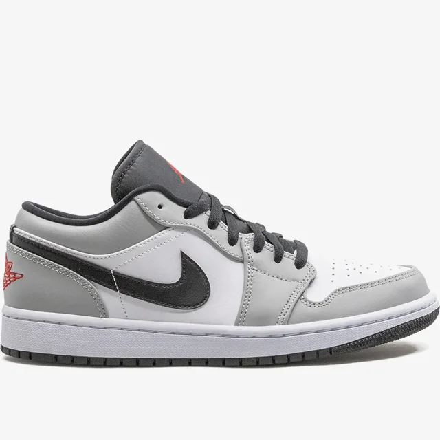 کتونی نایک ایرجردن ۱ بدون ساق طوسی سفید Nike Air Jordan 1 Low Smoke Grey And White
