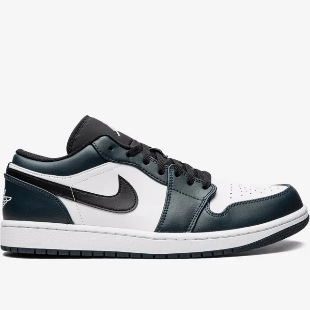 کتونی نایک ایرجردن 1 مشکی و سفید پاندا Nike Air Jordan 1 Low Black And White